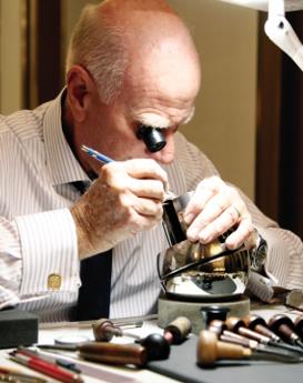 阿曼西奥·布林-北京伯爵维修中心制表师