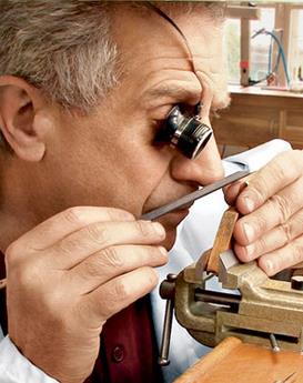 托马斯·贾尼尼-成都伯爵维修中心制表师