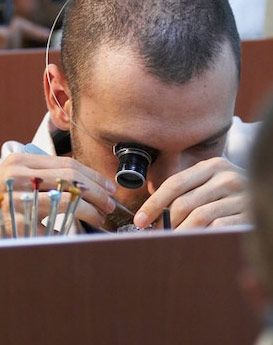 安尼塔·阿普里尔-北京伯爵维修中心制表师