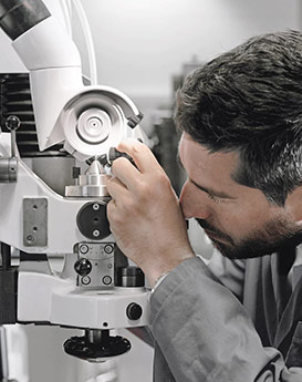 辛迪·克莱门特-郑州伯爵维修中心制表师