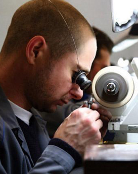 亚历山大·威尔森-长沙伯爵维修中心制表师